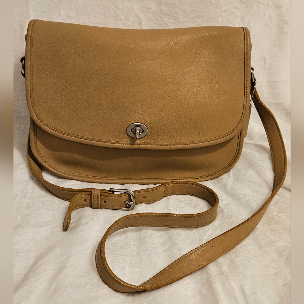 Coach Vintage City Bag #9790 Butterscotch. Reissue In 2005